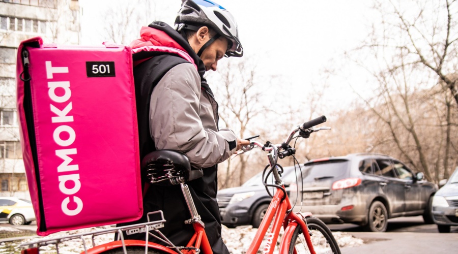 Холодильник, мармелад и загадочный чёрный ролл