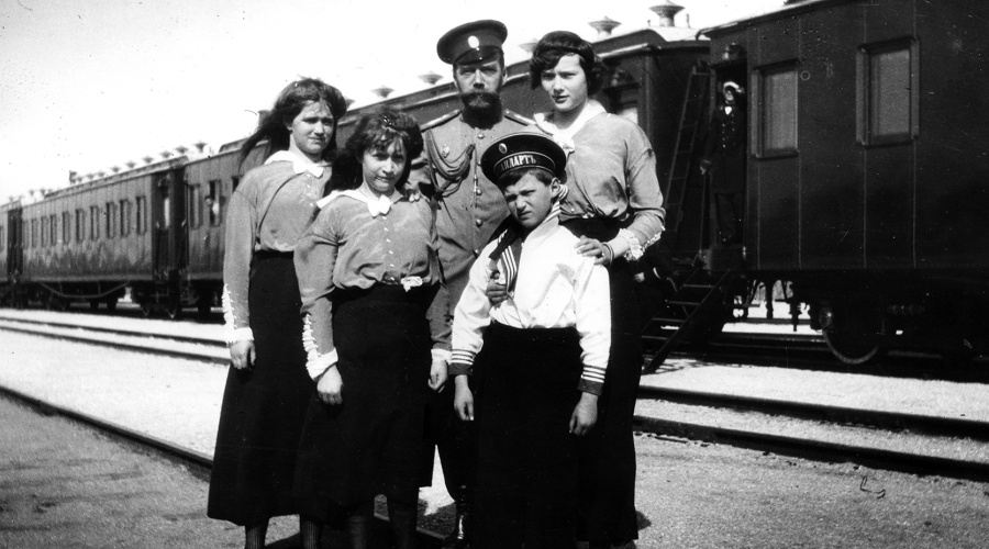 Царя с новым 1917 годом — не поздравляйте!